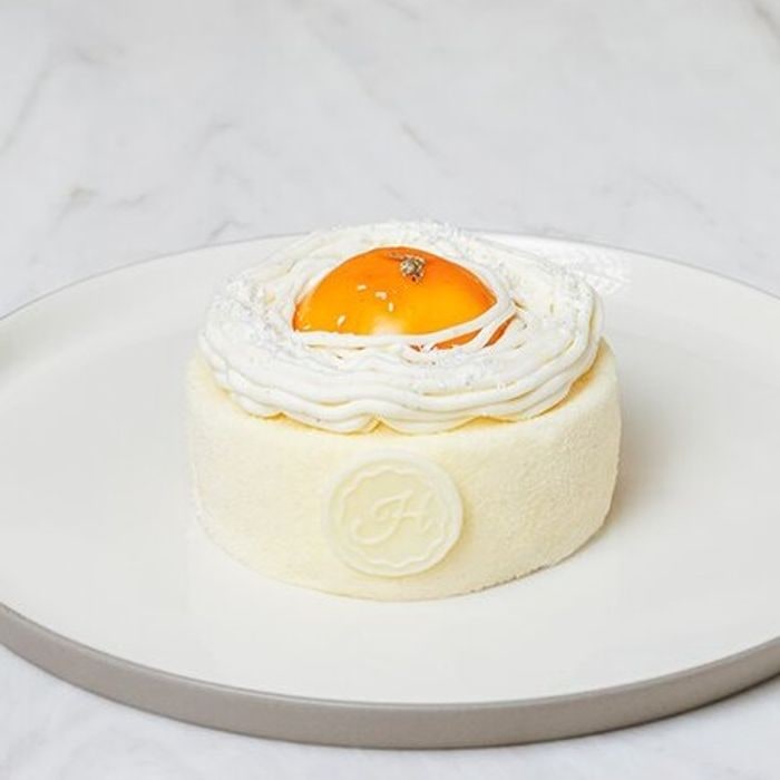 MANGO & COCONUT CHEESECAKE