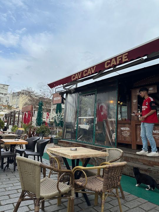 Cavcav Cafe