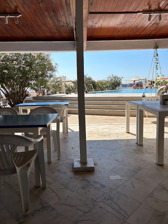 Değirmen Plajı-adaçatı Restaurant
