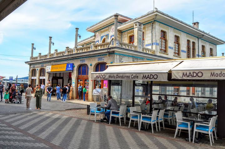 Mado Büyükada İskele Cad.