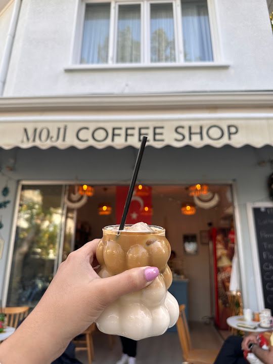 Moji Coffee Shop Büyükada