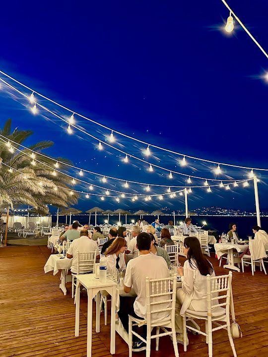 Teos Kınalıada Beach & Restaurant