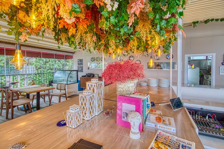 Tiara's Restaurant