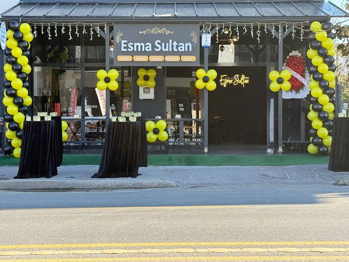 Esma Sultan Pasta & Kafe