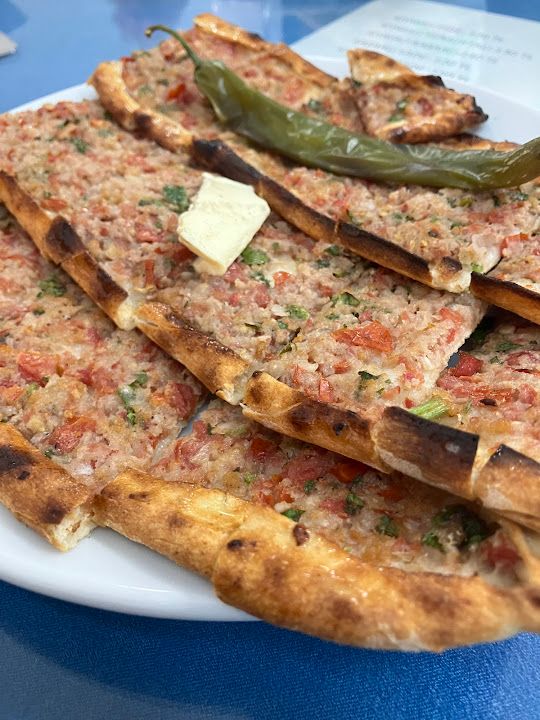 Doyuran Pide Salonu (özcan Dinleyen)