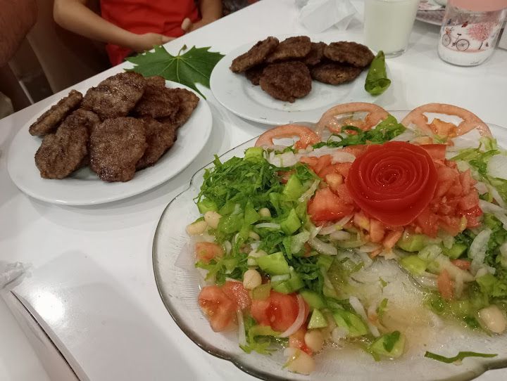 Can Köfte