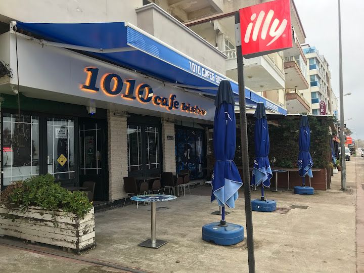 1010 Cafe Bistro