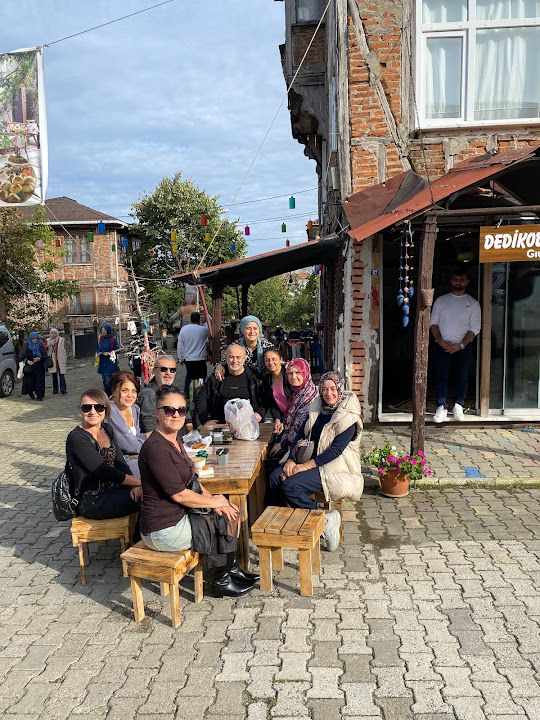 Dedikodu Cafe