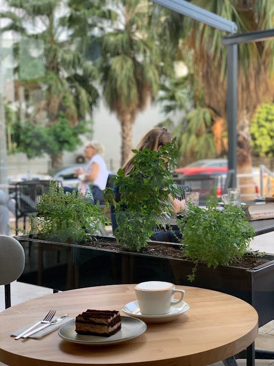 Bote Coffee & Eatery