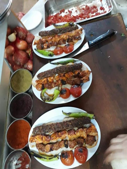 Öz Sedir Kebap Salonu