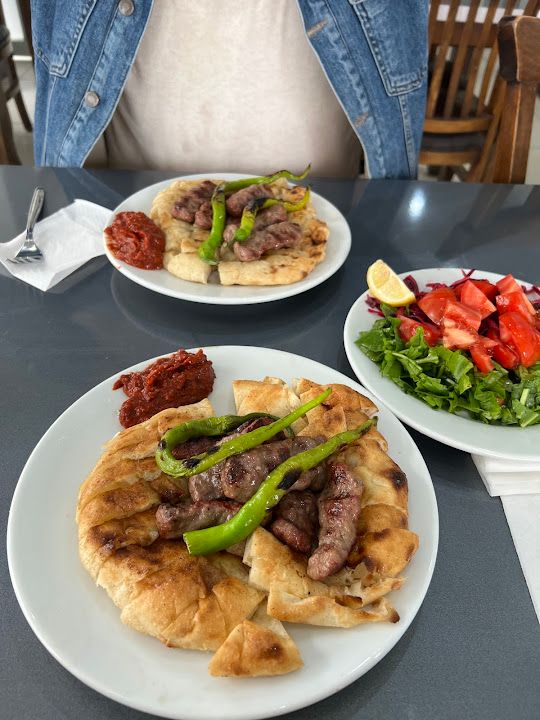 Çarşı Köfte Sulu Yemek