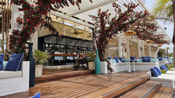 Beach Lounge