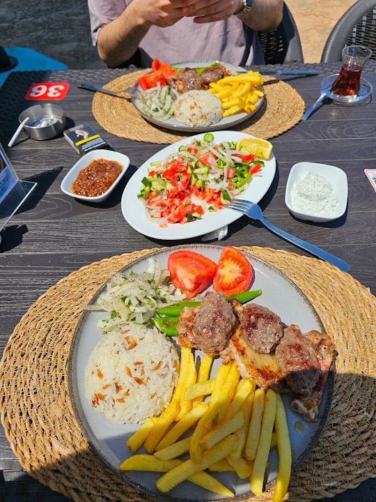 Alaçam Öğretmenevi Ve Aso Cafe & Restaurant