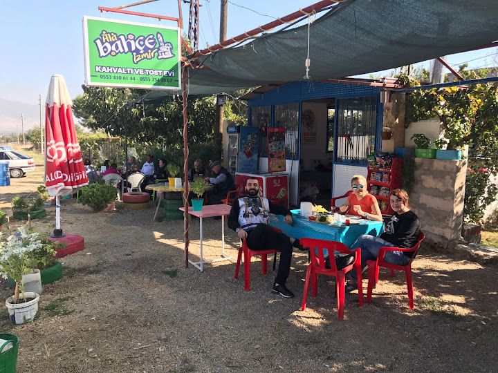 Ala Bahçe Kahvaltı ve tost evi