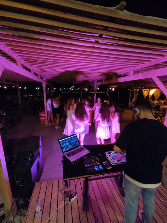 Alya Lounge