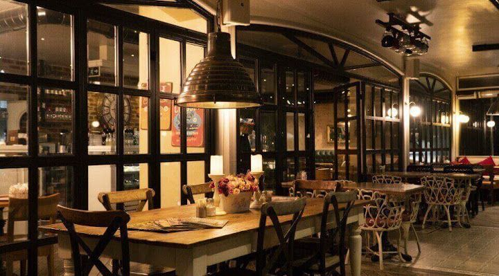Everyday pizza & cafe