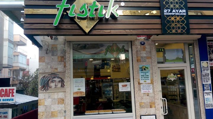 Fıstık baklavaları aliağa