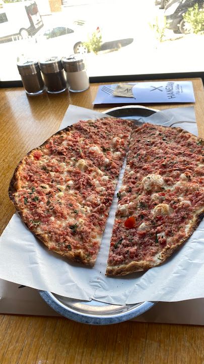 Hanedan pide salonu