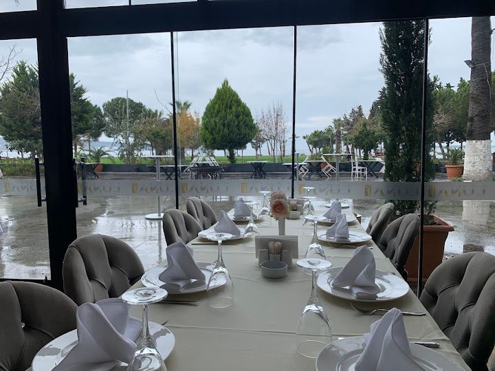 Luna gusto restoran