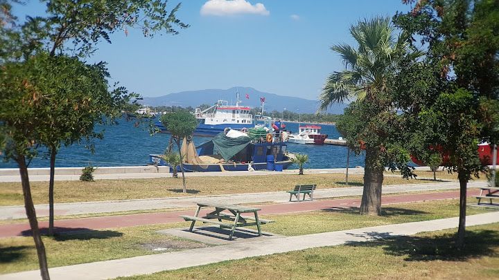 Marina Cafe