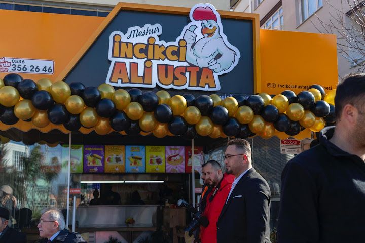 Meşhur İncikci Ali Usta / Aliağa Şubesi