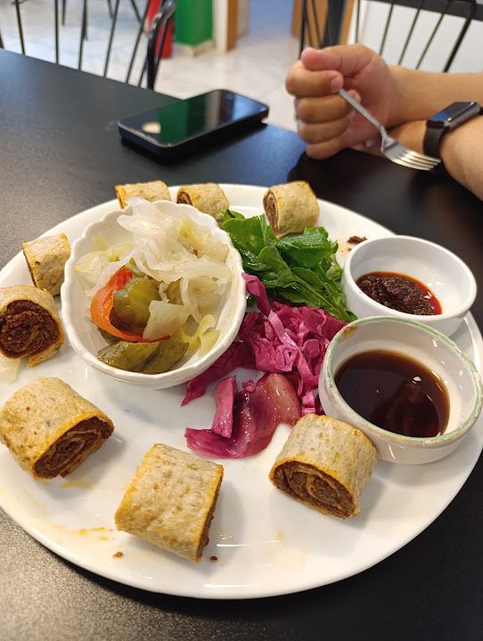 Roll Çiğ Köfte