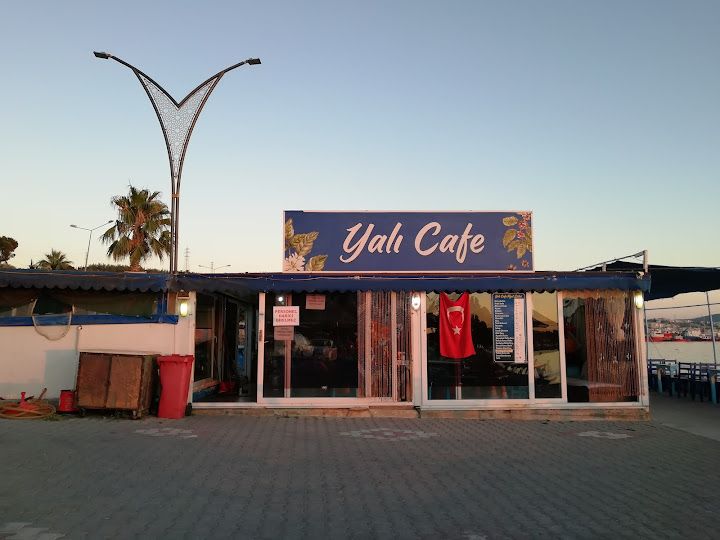 Yalı cafe