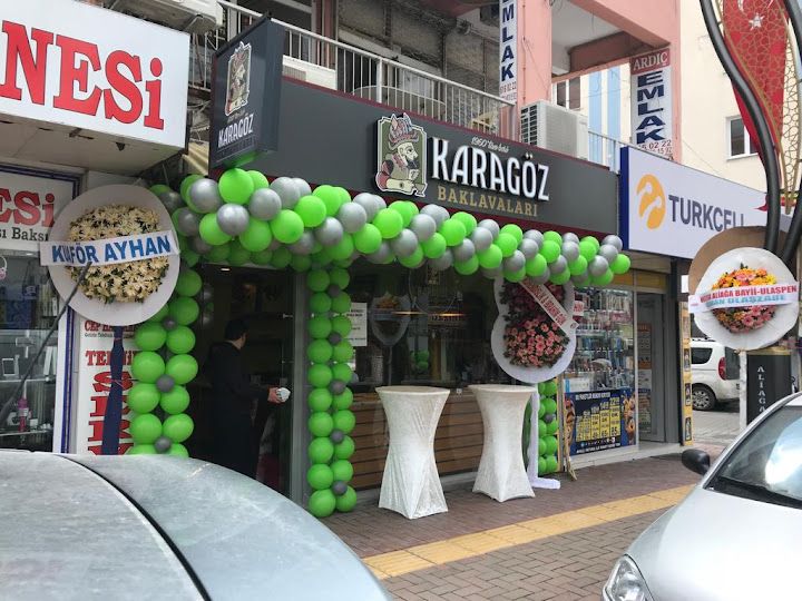 Yüzde Yüz Antep Baklavaları Aliağa