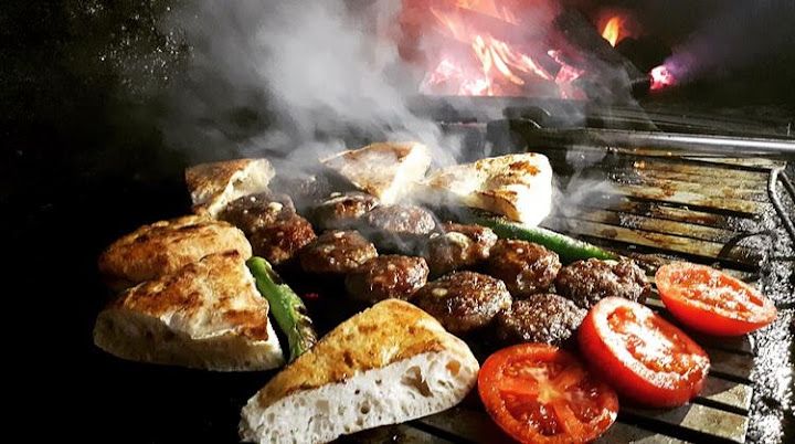 Efkan Baş. “bozan Baş Etmangal”