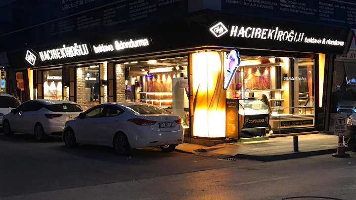 Hacıbekiroğlu Baklavaları