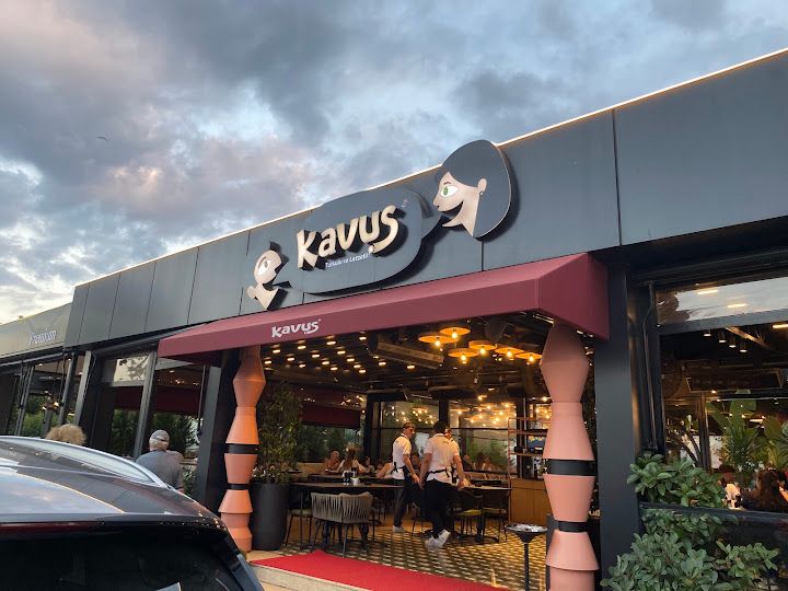 KAVUŞ KAFE