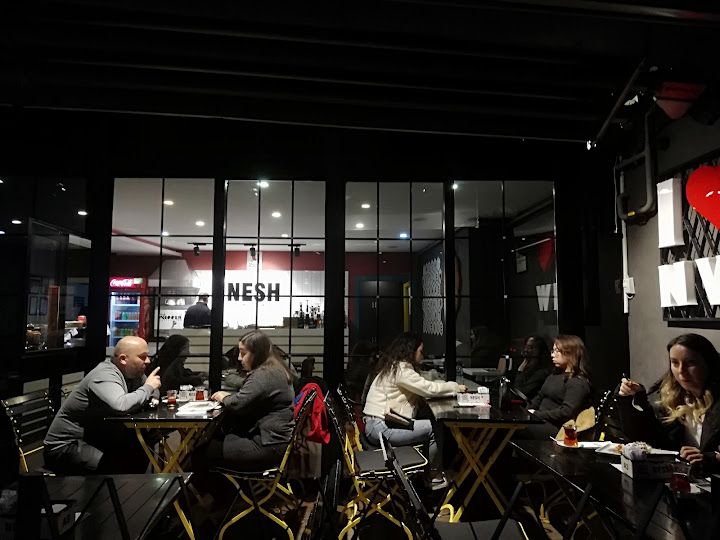 NESH | WAFFLE · BURGER · COFFEE | Ordu Şubesi