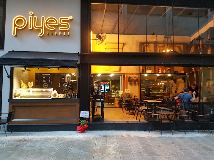 Piyes Coffee