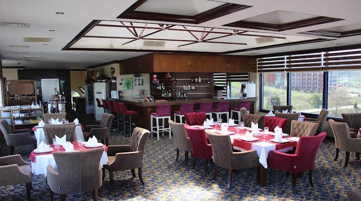 Elegance Restaurant & Bar