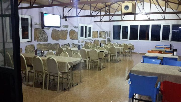 Sütçünün Yeri Yüzme Havuzu Restorant