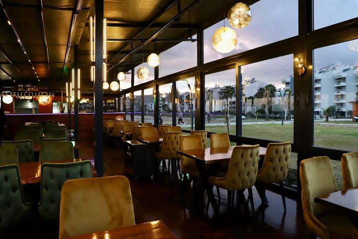Aura Beach Restaurant