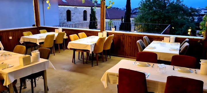 Sara Cafe & Restaurant