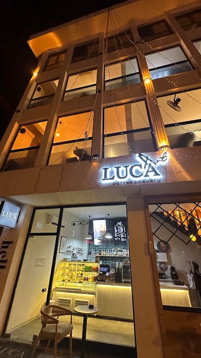 Luca Art Coffee Bakery
