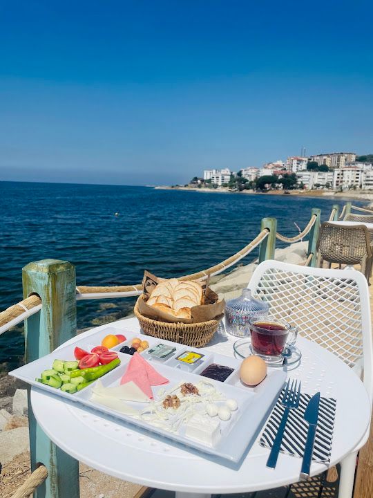 Kayra beach cafe