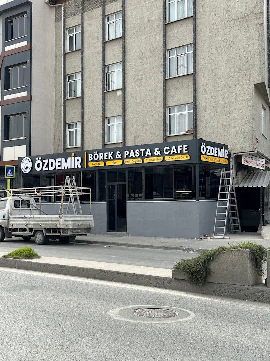 Özdemir Börek Pasta Cafe