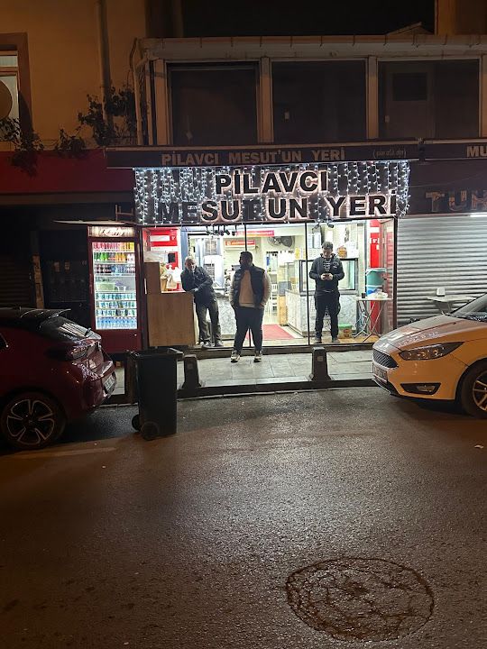 Pilavcı Mesut'un Yeri (pilav Artık Alfa)