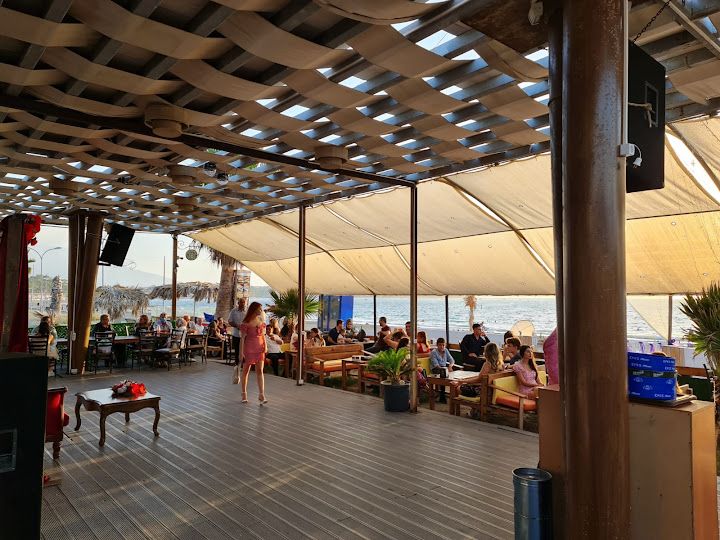 Arsuz Alvina Beach Plaj Cafe Restorant