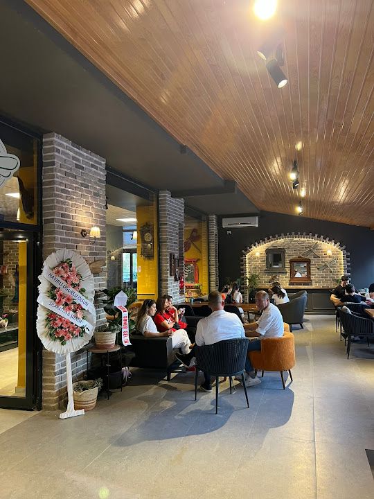 Pela Coffee & Ceramic