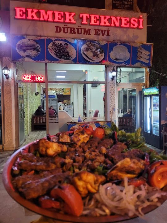 Ekmek Teknesi Dürüm Evi