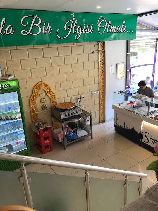 Meşhur İstanbul Börekçisi