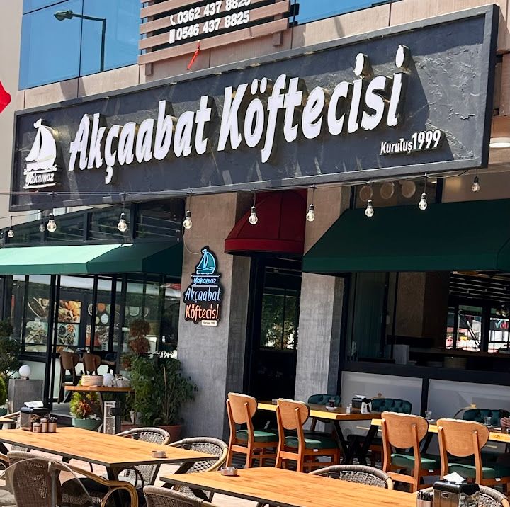 Yakamoz Akçaabat Köftecisi