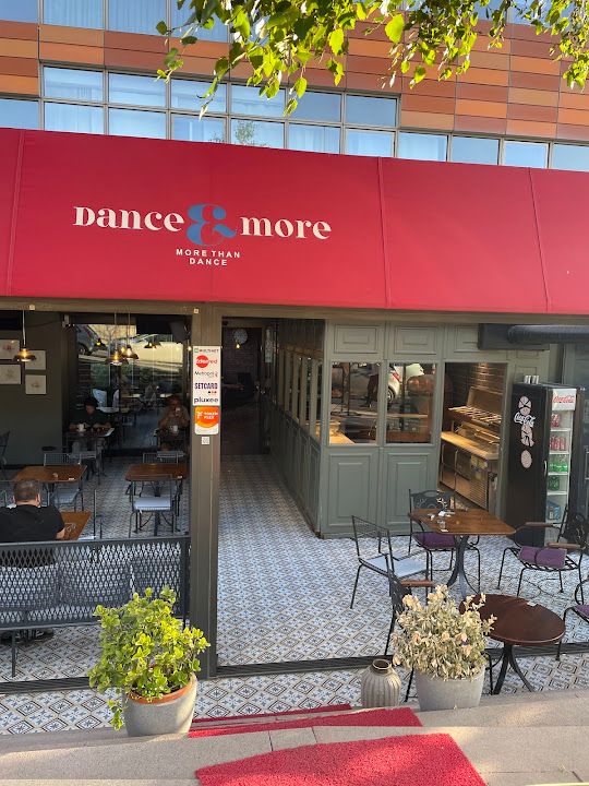 D&M Artisan Pizzeria and Café