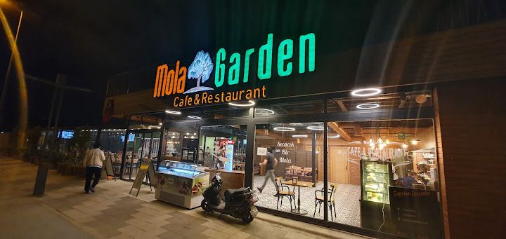 Mola Garden