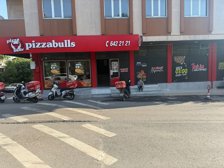Pizzabulls Kayışdağı Mevlana