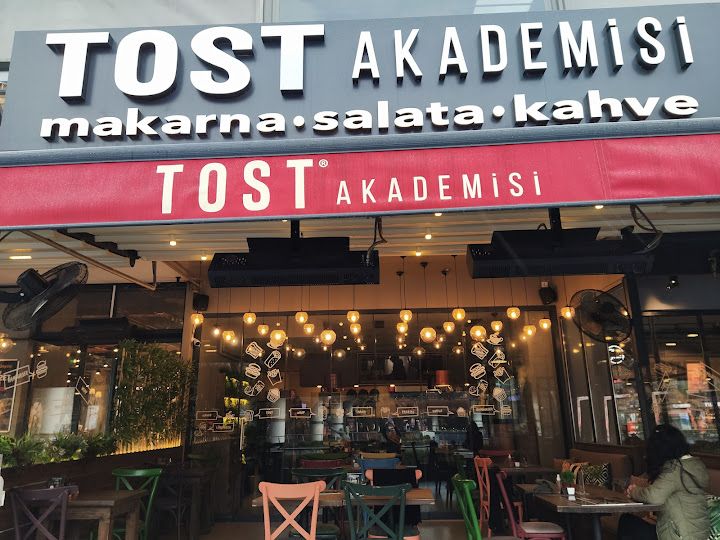 Tost Akademisi Water Garden